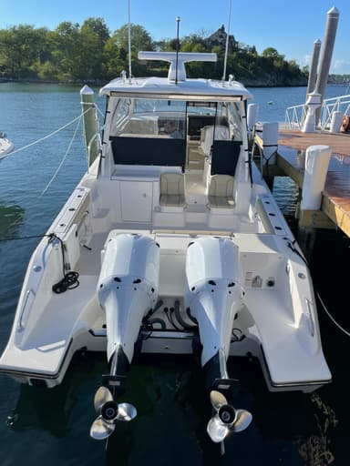 2017 Pursuit Boats OS 355 Offshore