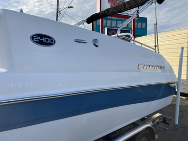 2022 Sea Pro 2400 SC Deck Boat