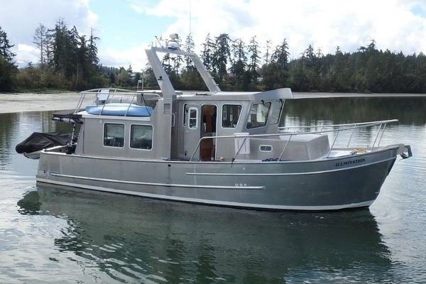 2005 Waterline Boats 40