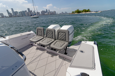 2021 Axopar 37 Sun Top