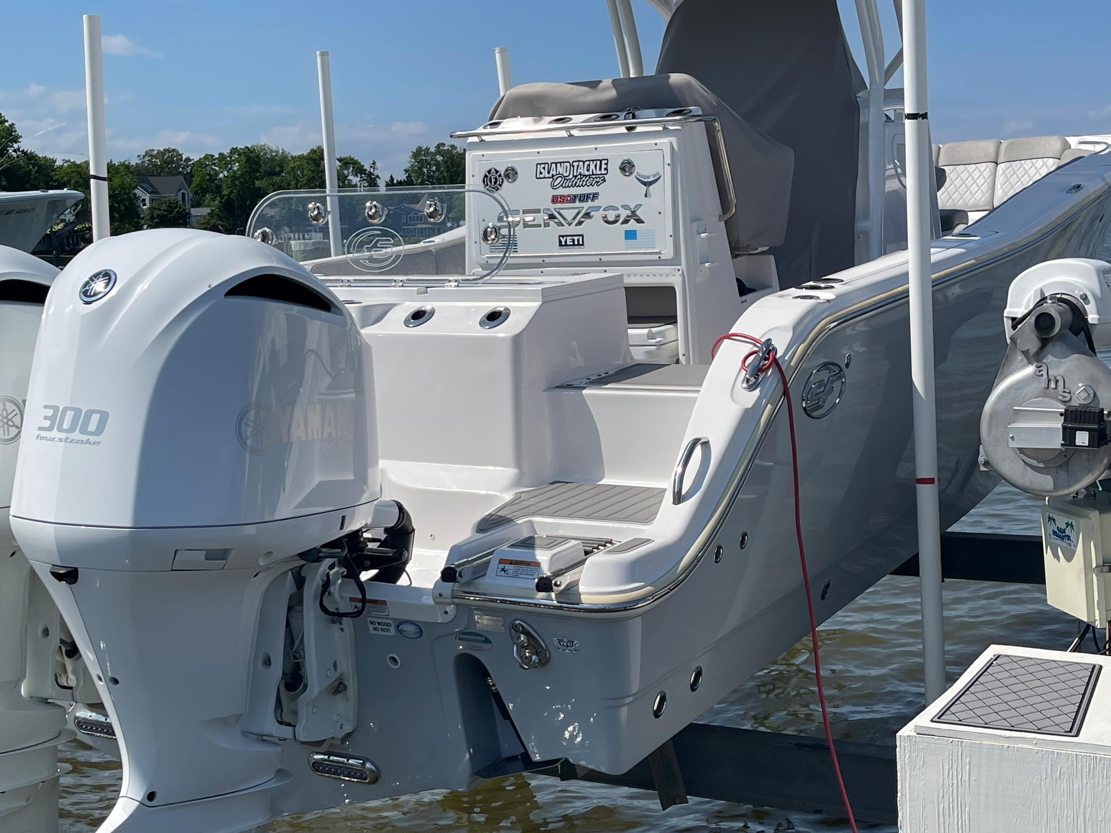 2020 Sea Fox 288 Commander