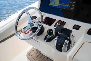 2021 Scout Boats 330 LXF