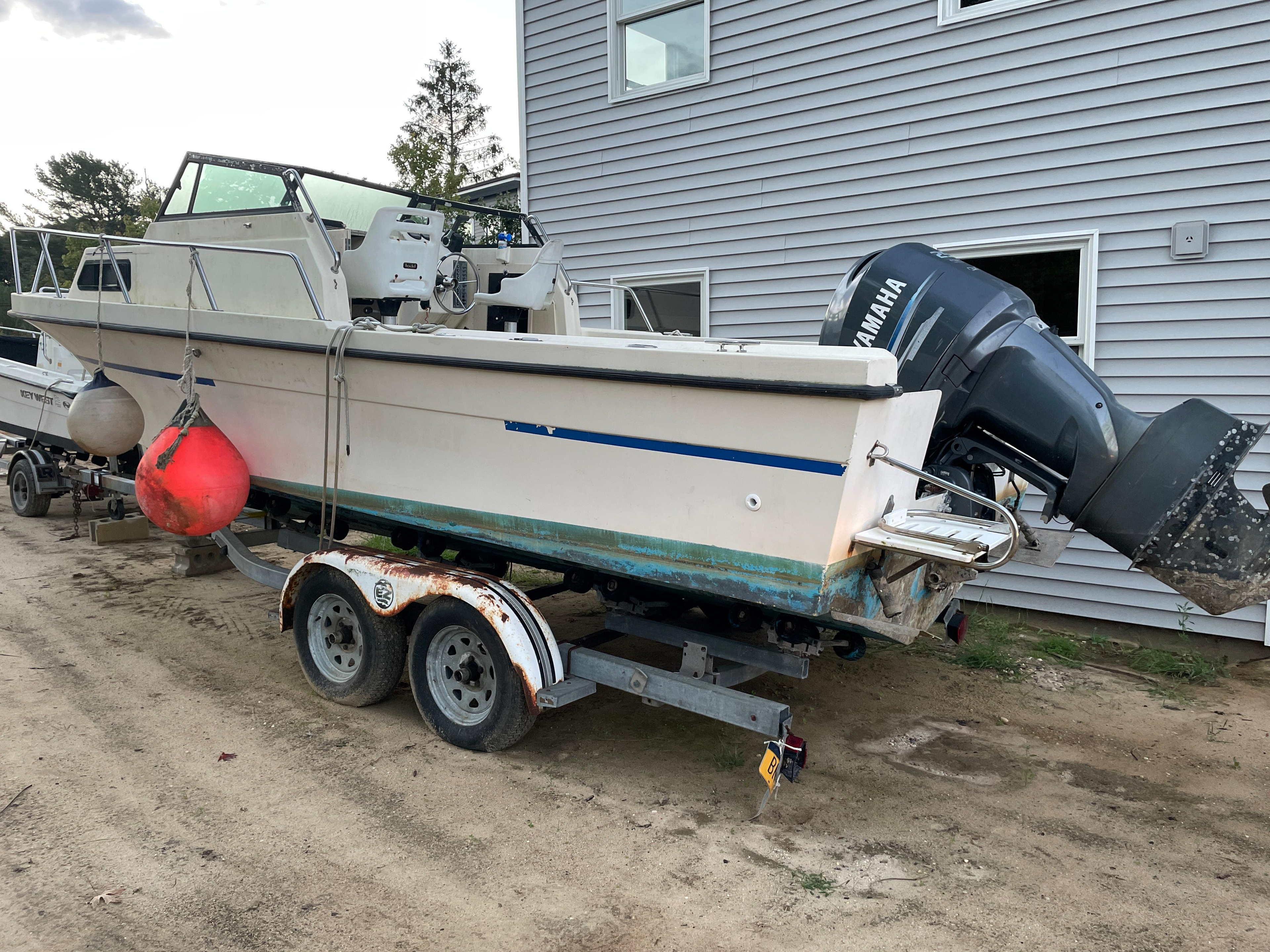 1994 Parker Offshore 2310 Walk Around