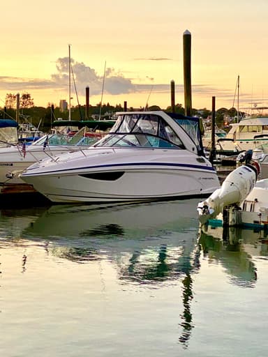 2014 Regal Boats 28 Express
