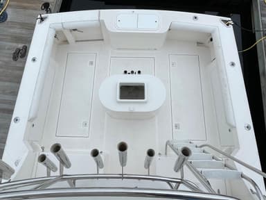 2005 Cabo Yachts Flybridge