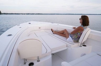 2020 Sea Hunt Gamefish 30 Forward Seating