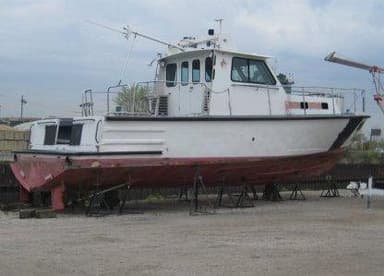 1982 Gladding Hearn /Twin Screw