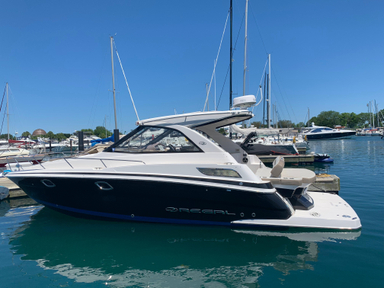 2016 Regal Boats 35 Sport Coupe