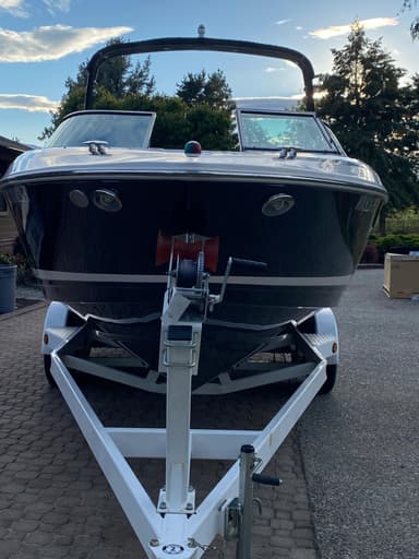 2014 Regal Boats 2300 Bowrider