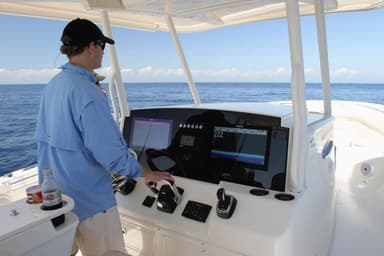 2016 Cobia Boats 344 Center Console