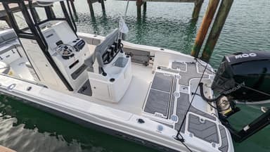 2021 Nautic Star 251 HYBRID