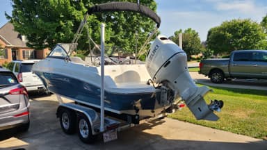 2021 Stingray Boats 201DS