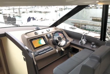 2018 Prestige Yachts 560 S