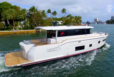 2022 Sirena Marine Sirena 58 Coupe