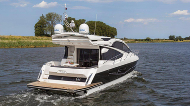 2022 Galeon Yachts 560 Skydeck