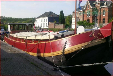 1907 Tjalk Barge 72 (lowered)