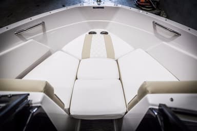 2021 Glastron GTS 185