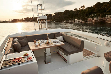 2018 Prestige Yachts 680 S