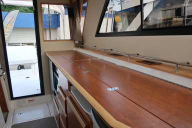 2022 Cutwater 30 S Luxury Edition Volvo Diesel