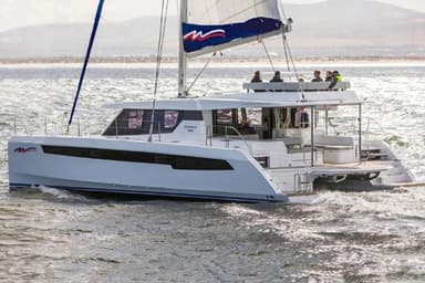 2022 The Moorings 5000