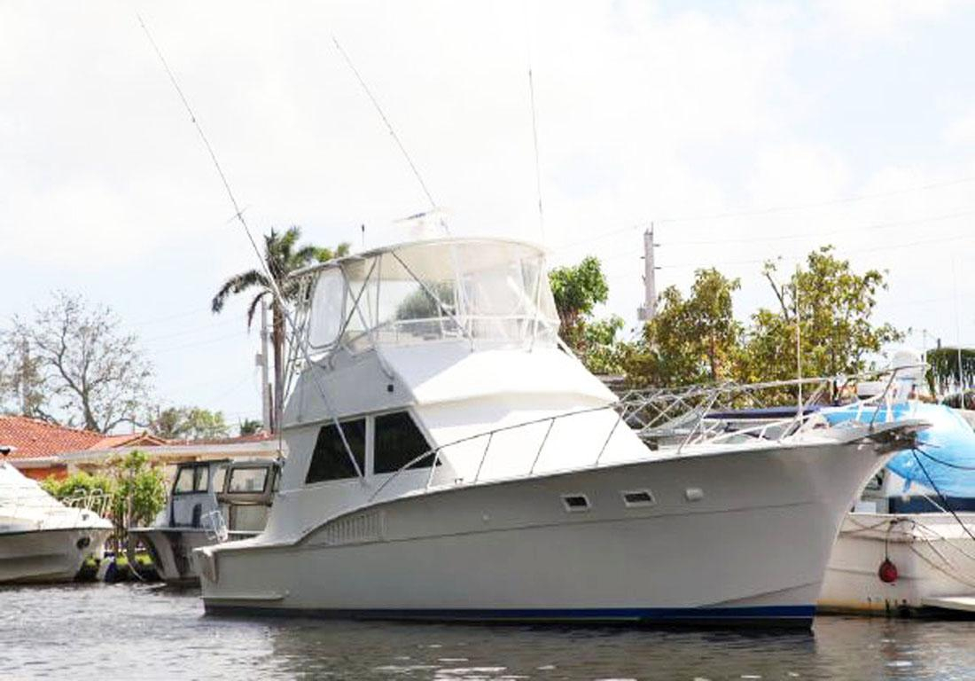 1982 Hatteras Yachts Convertible