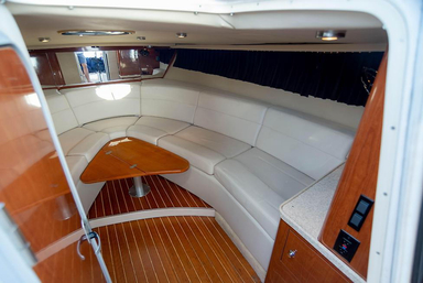 2007 Regal Boats 3350 Sport Cruiser