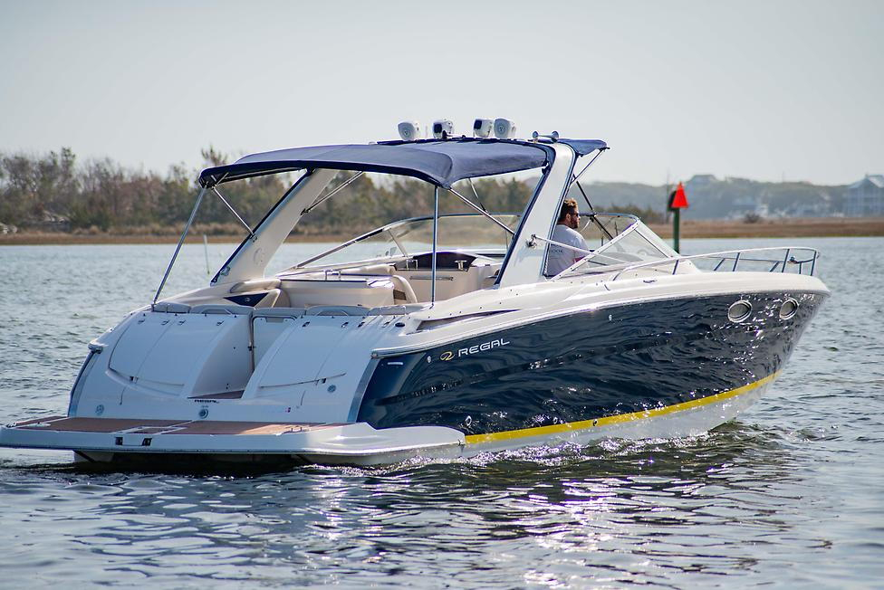 2007 Regal Boats 3350 Sport Cruiser