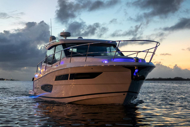 2022 Regal Boats 38 Grande Coupe