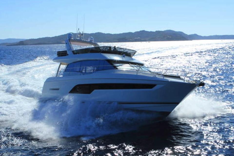 2021 Prestige Yachts 630