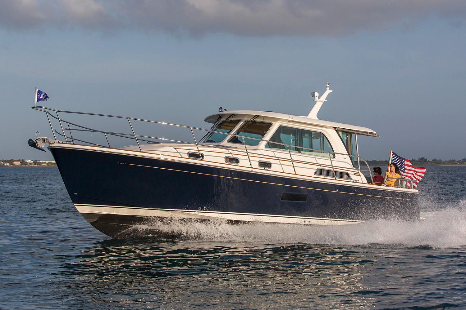 2022 Sabre Yachts 38 Salon Express