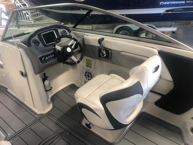 2022 Chaparral Boats 21 SURF