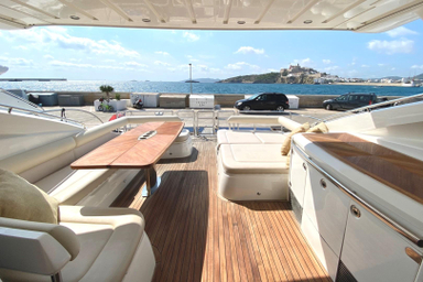 2009 Princess Yachts V65