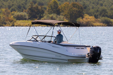 2022 Bayliner VR 5 OB