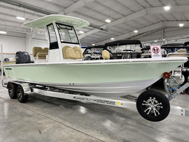 2022 Sportsman Masters 247 Bay Boat