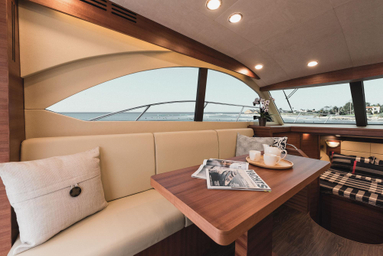 2022 Dyna Yachts 32
