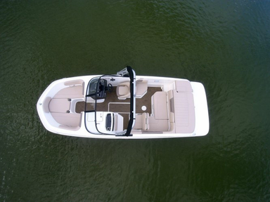 2021 Bayliner VR6 Inboard
