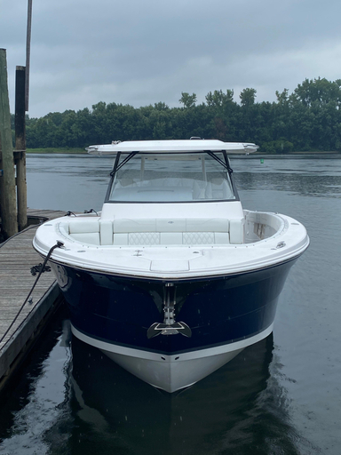 2022 Regal Boats 38 SAV
