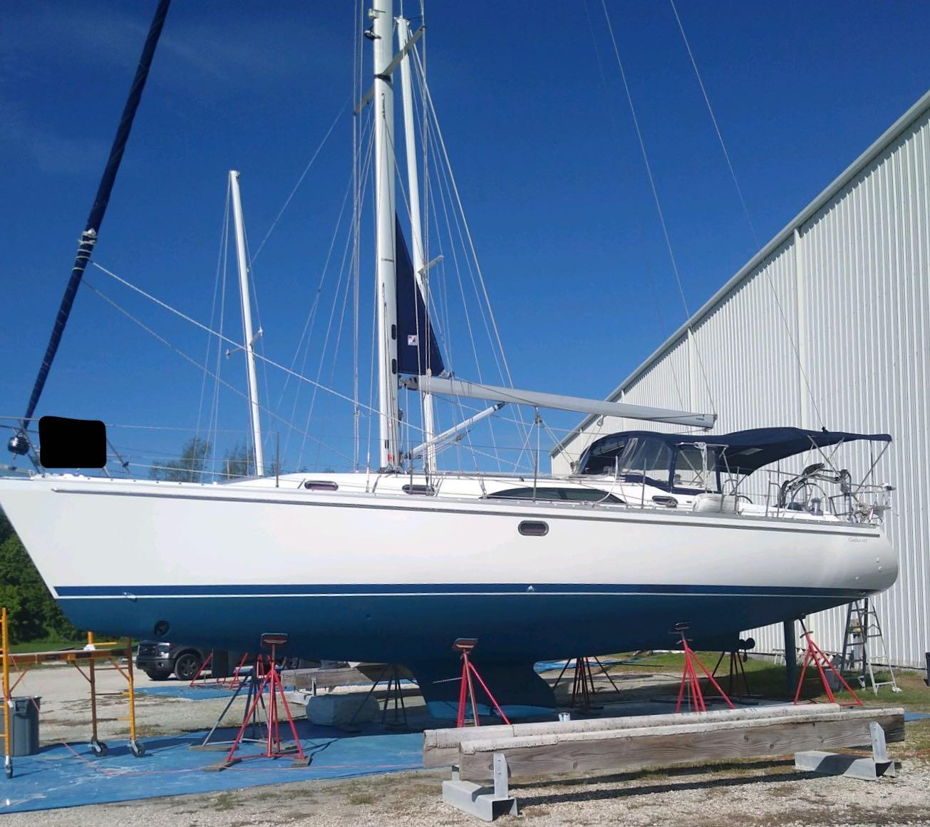 2010 Catalina Yachts 445