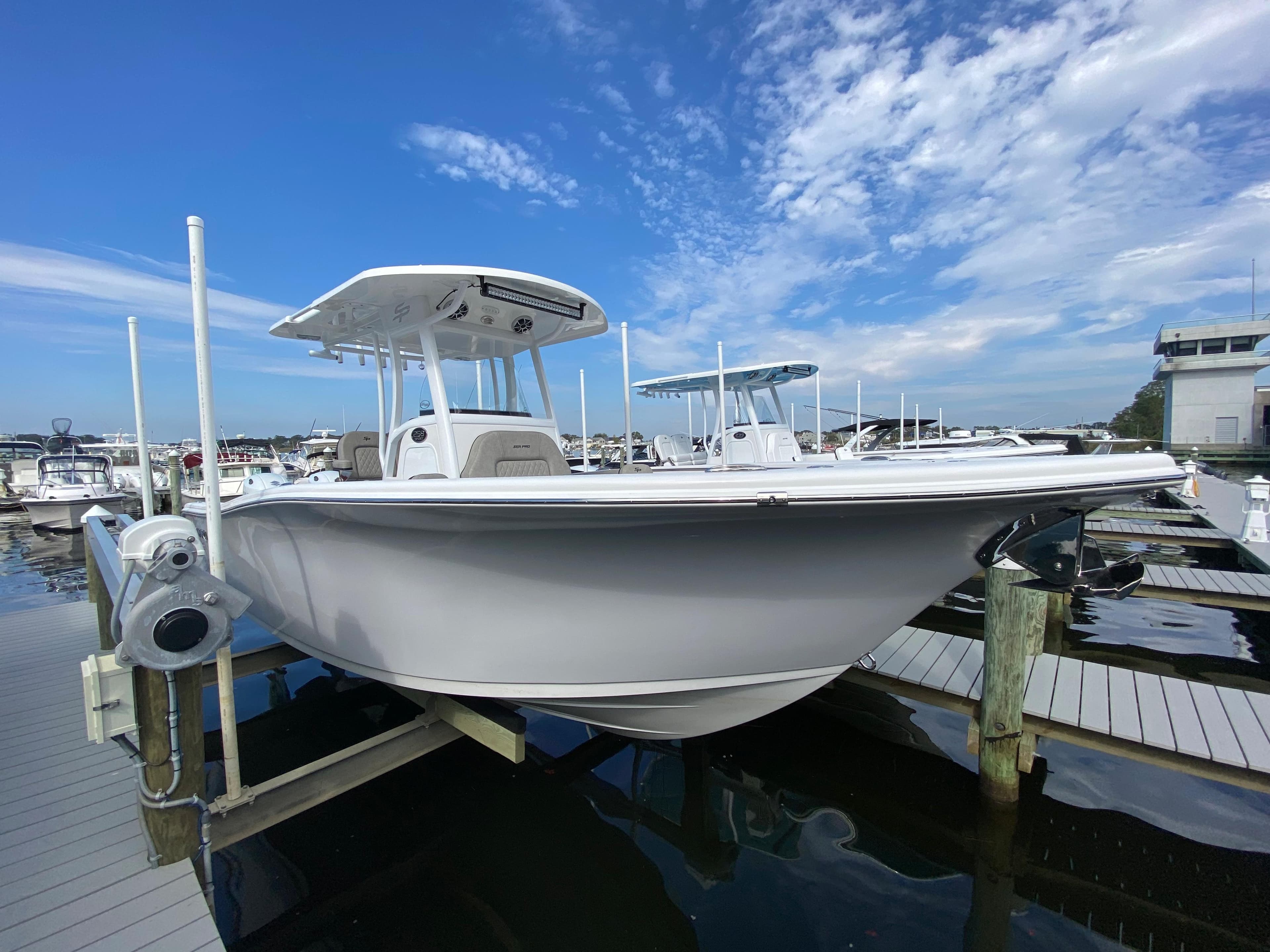 2022 Sea Pro 259 Center Console