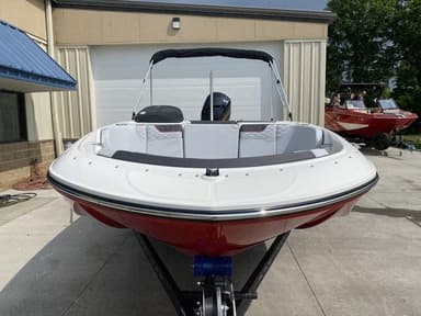 2022 Bayliner Element M17
