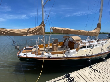 1969 Hinckley Yachts Bermuda 40