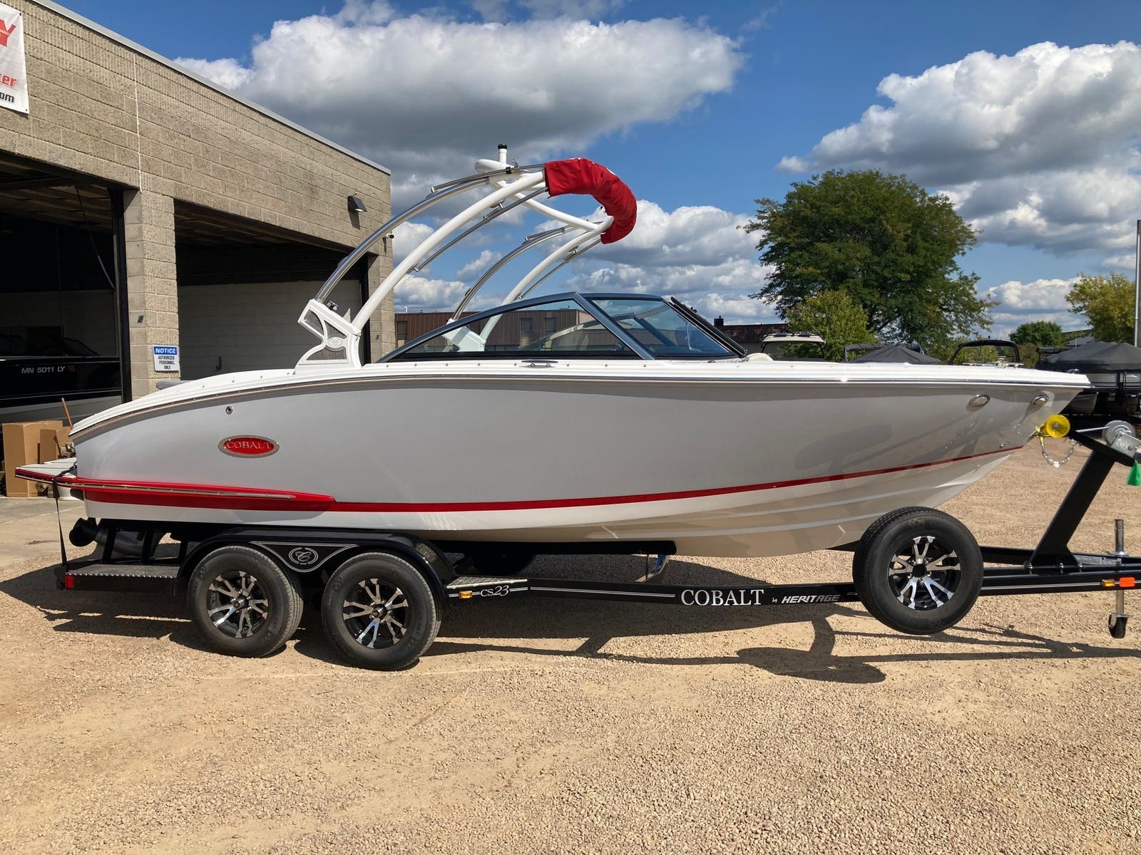 2022 Cobalt Boats 10 Series CS22