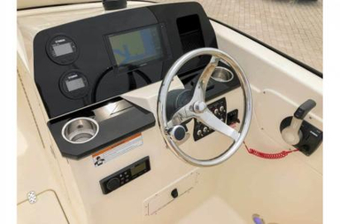 2022 Scout Boats 215 Dorado