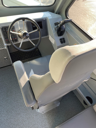 2022 Hewes Craft 220 Ocean Pro HT