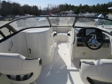 2021 Stingray Boats 231DC