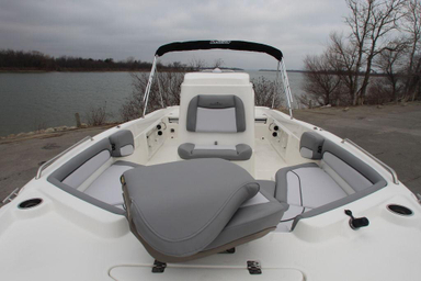 2021 NauticStar 211 Hybrid