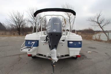 2021 Nautic Star 211 Hybrid