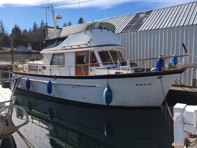 1979 CHB Yachts Aft Cabin Trawler