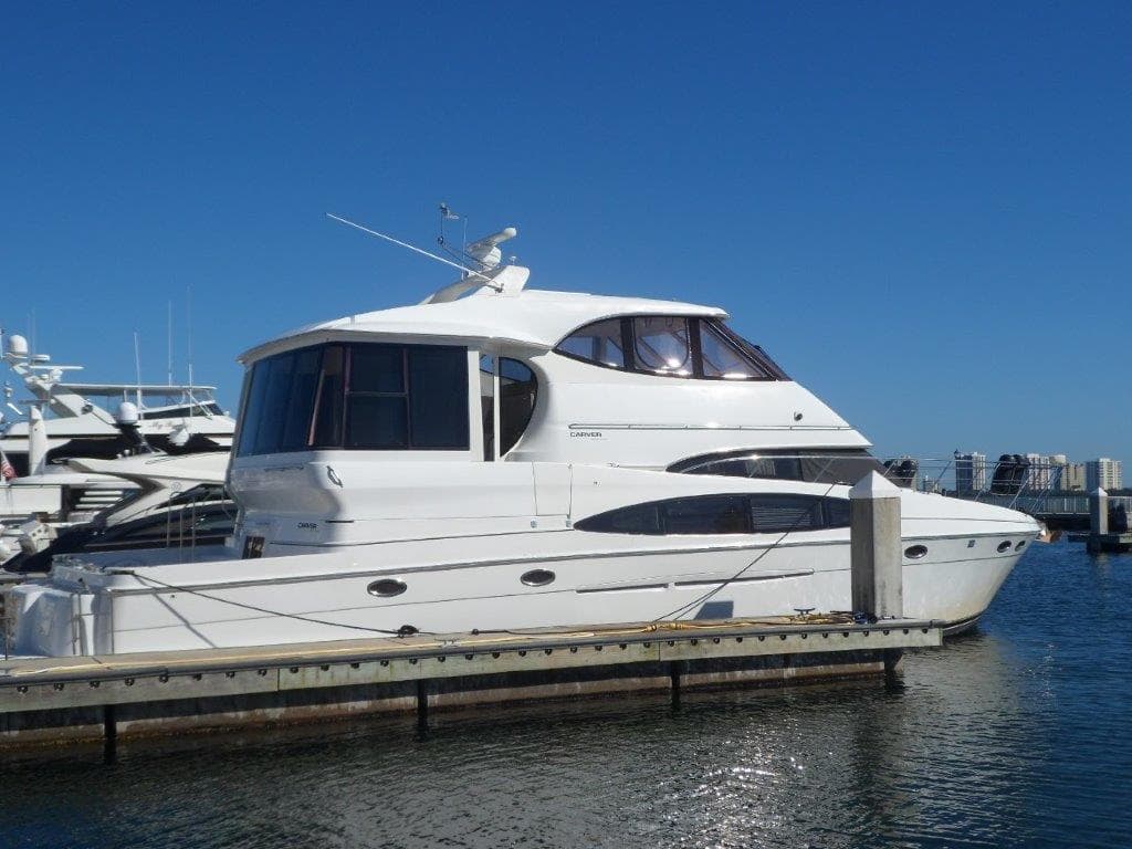 2002 Carver Yachts 564 Cockpit Motor Yacht