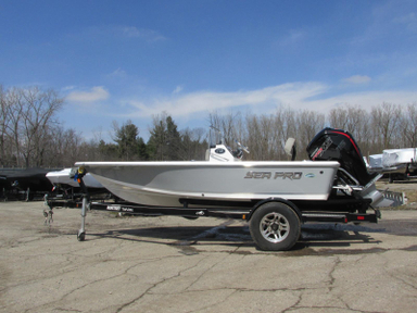 2021 Sea Pro 172 Bay Boat